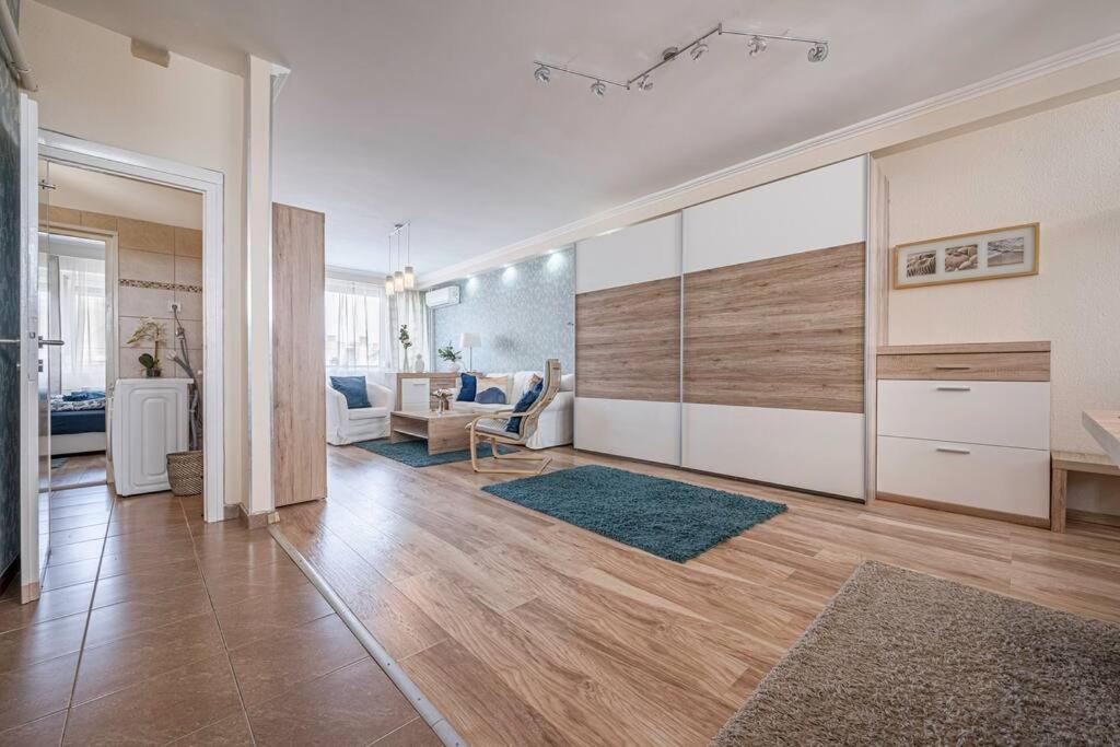 Liszt Ferenc Square Panorama Apt Budapešť Exteriér fotografie