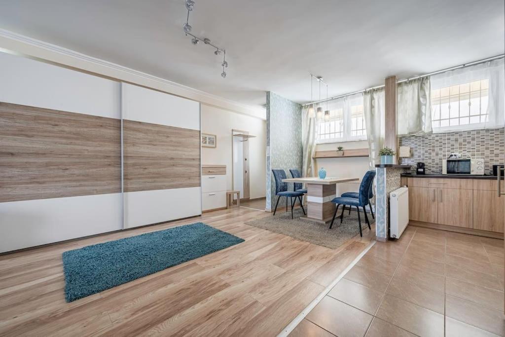 Liszt Ferenc Square Panorama Apt Budapešť Exteriér fotografie