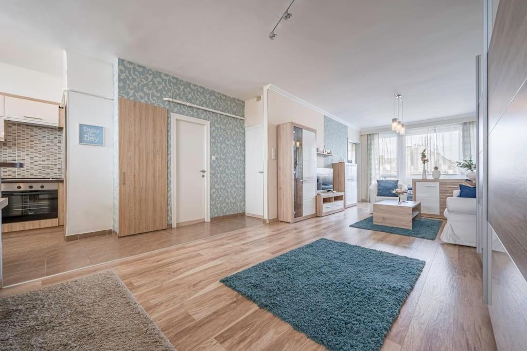 Liszt Ferenc Square Panorama Apt Budapešť Exteriér fotografie